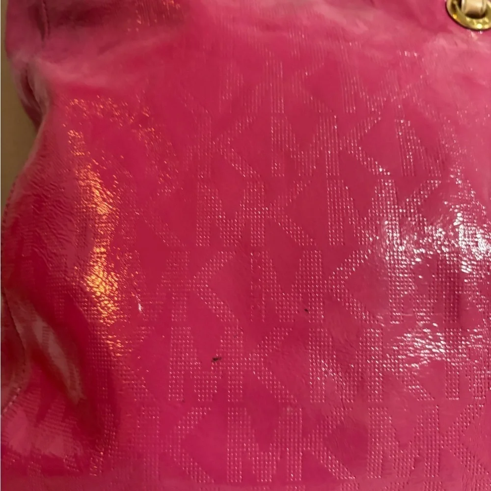 Michael Kors Pink signature print metallic leather Tote Bag